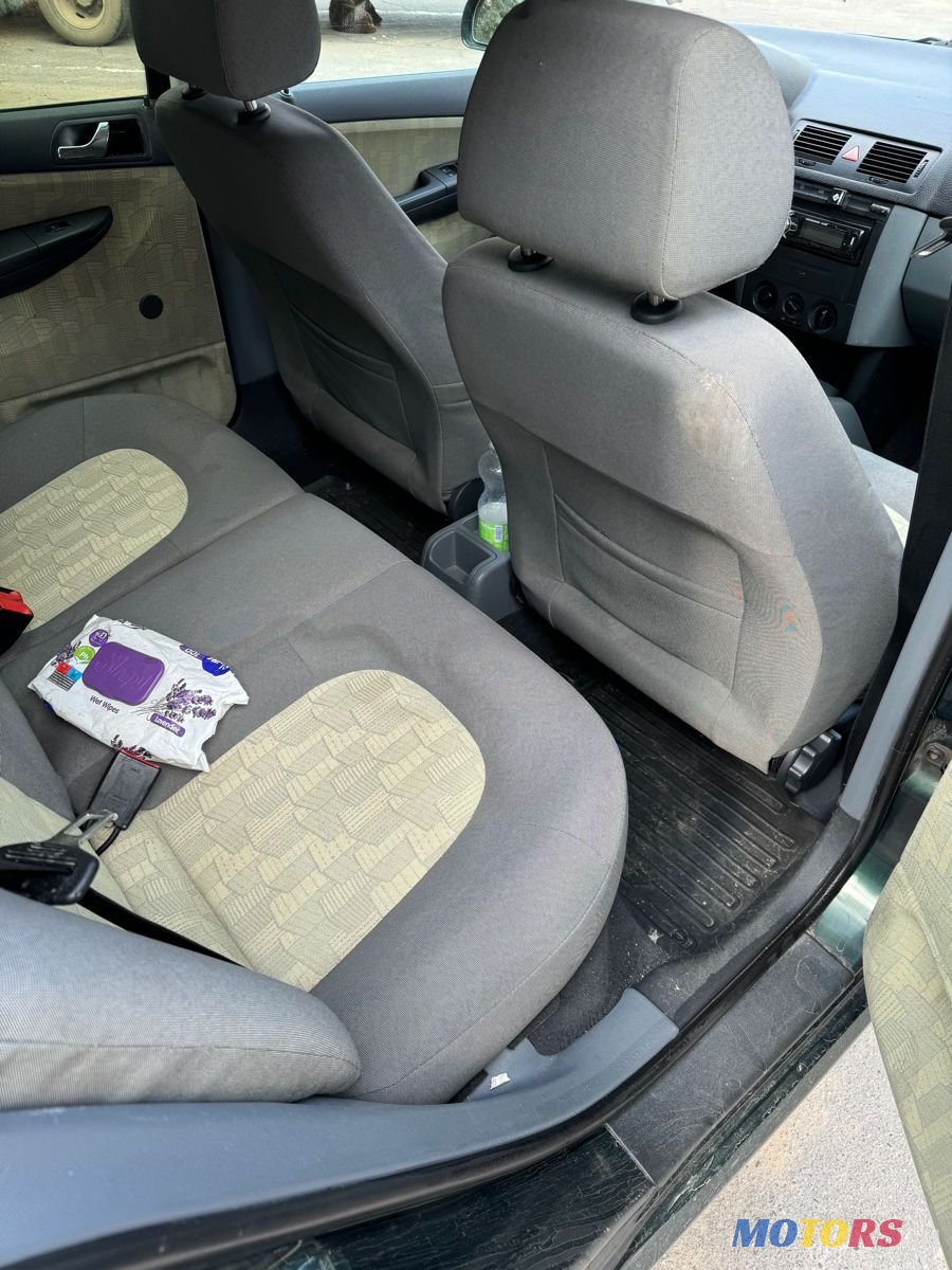 2001' Skoda Fabia photo #6