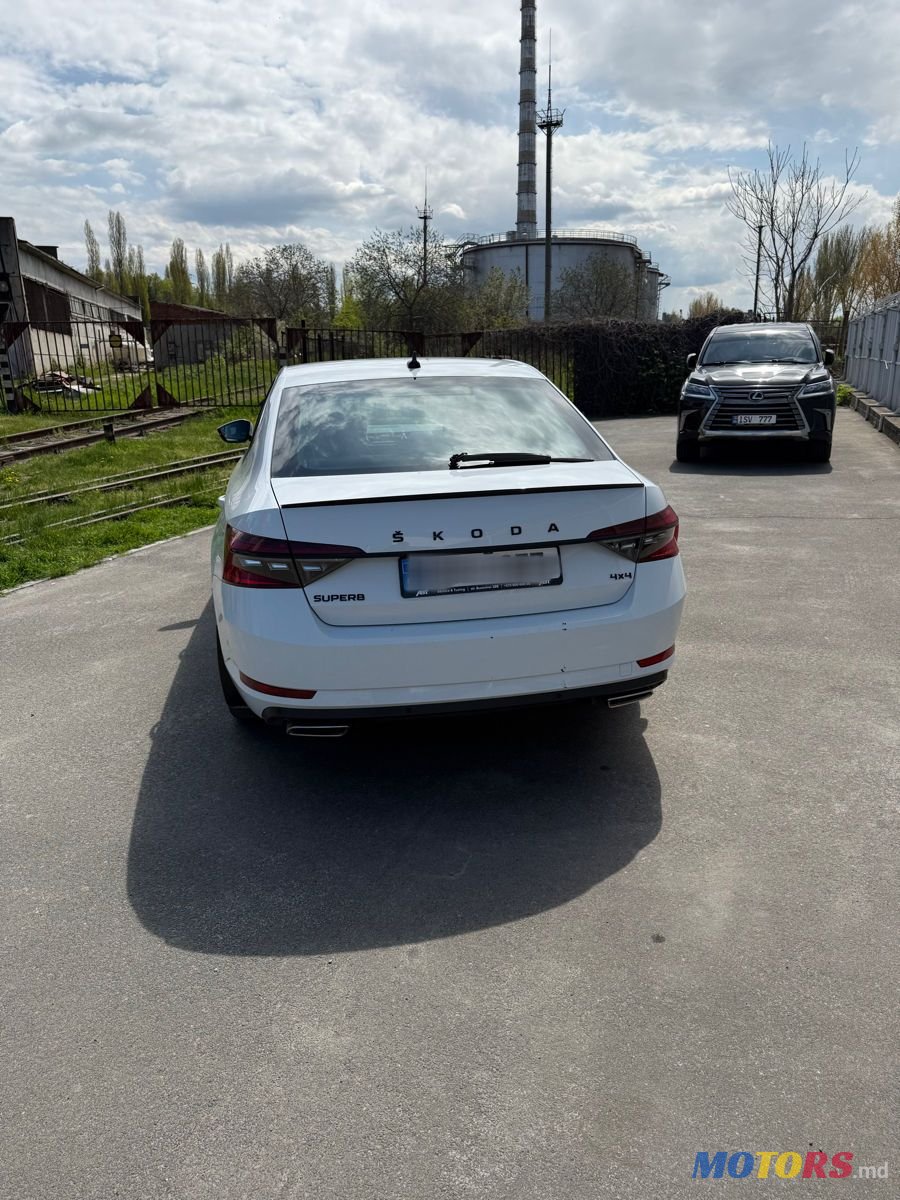 2019' Skoda Superb photo #4