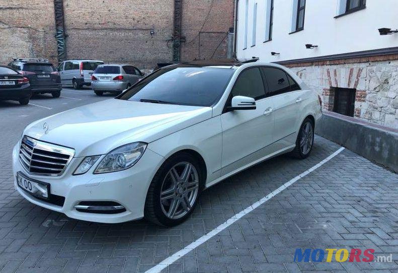 2012' Mercedes-Benz E photo #1