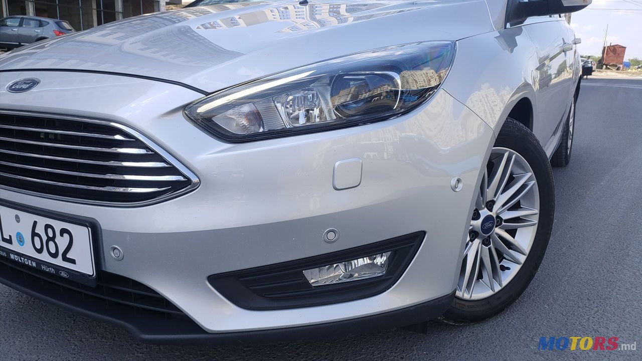 2017' Ford Focus photo #2