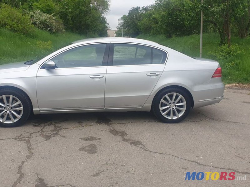 2014' Volkswagen Passat photo #3