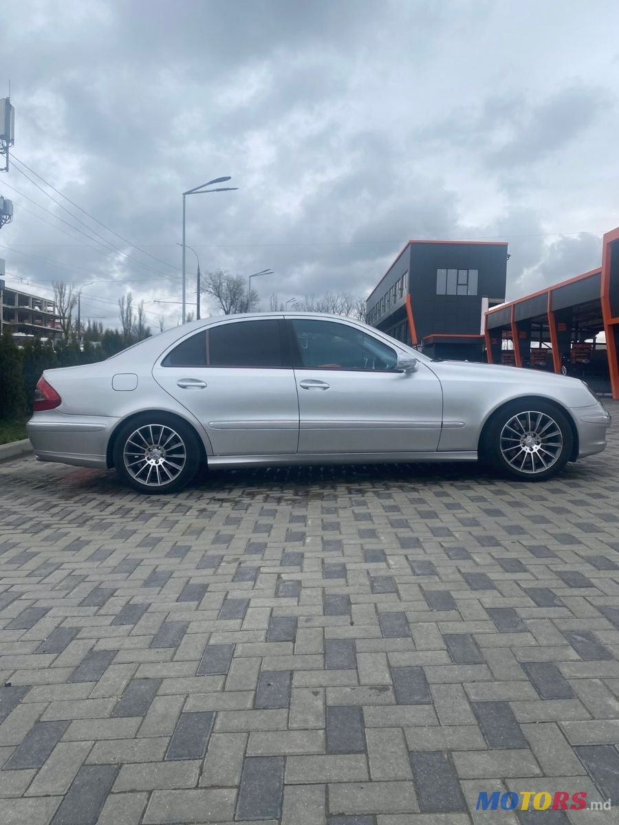 2007' Mercedes-Benz E-Class photo #5