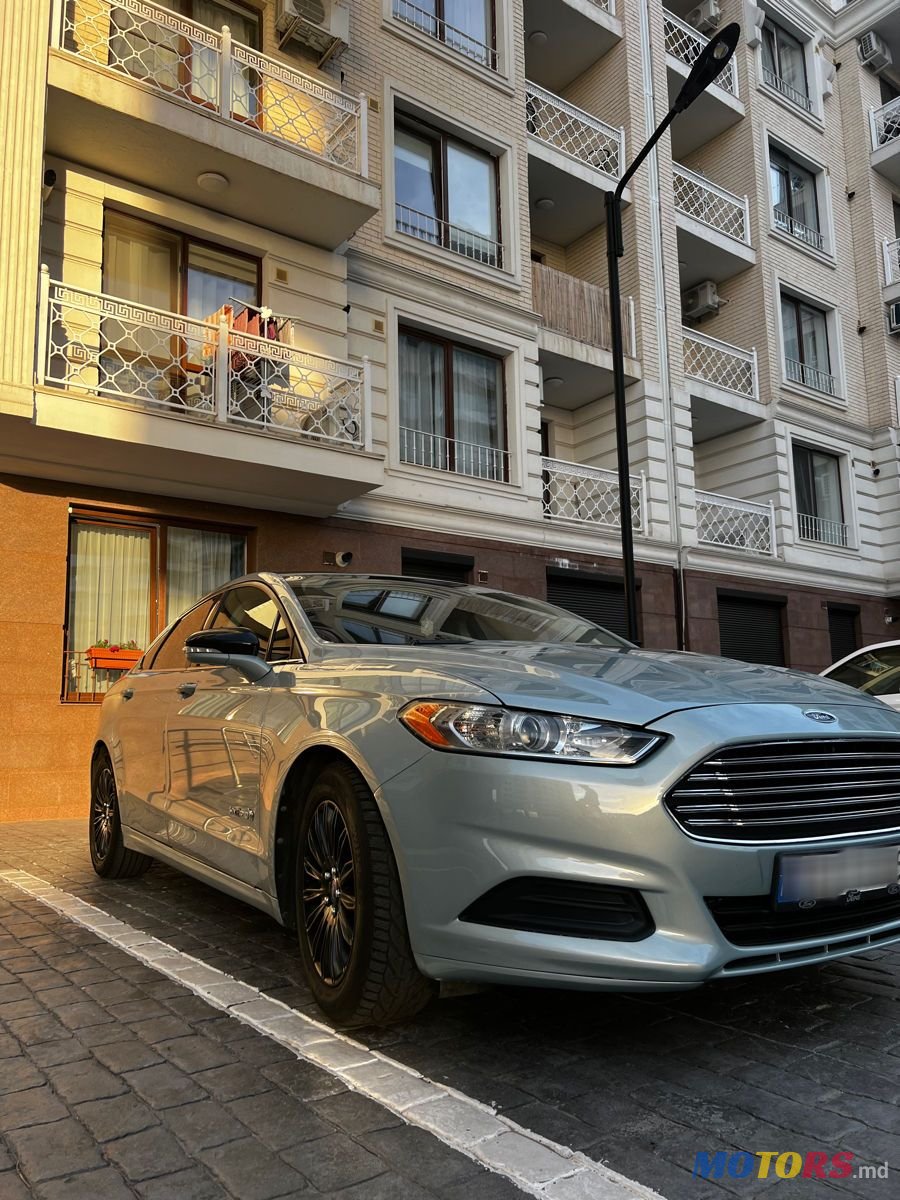 2013' Ford Fusion photo #3