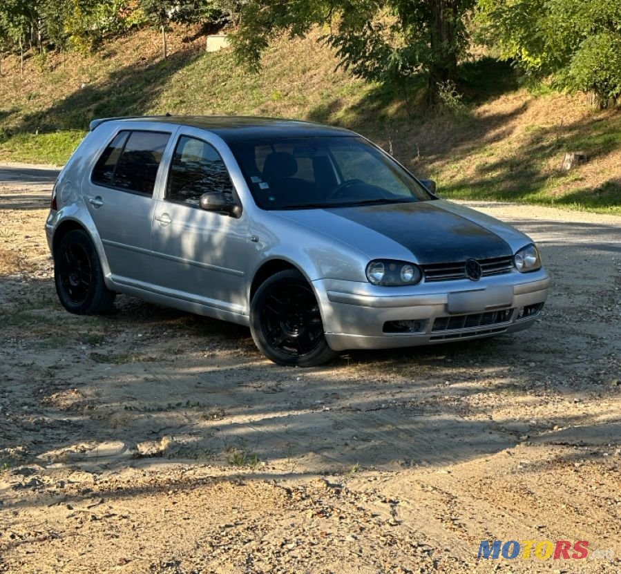 2000' Volkswagen Golf photo #1