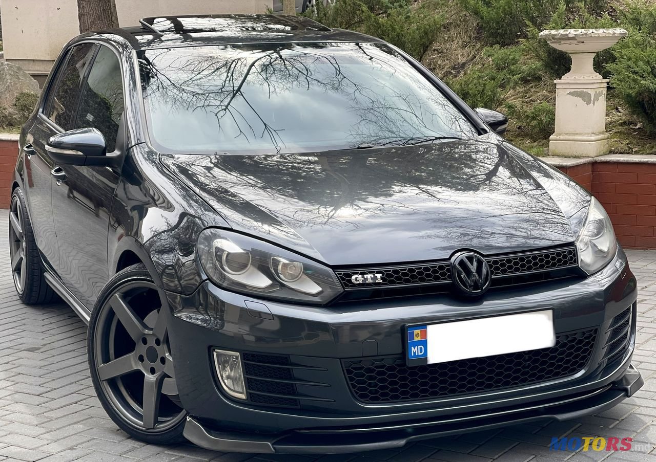 2010' Volkswagen Golf photo #1