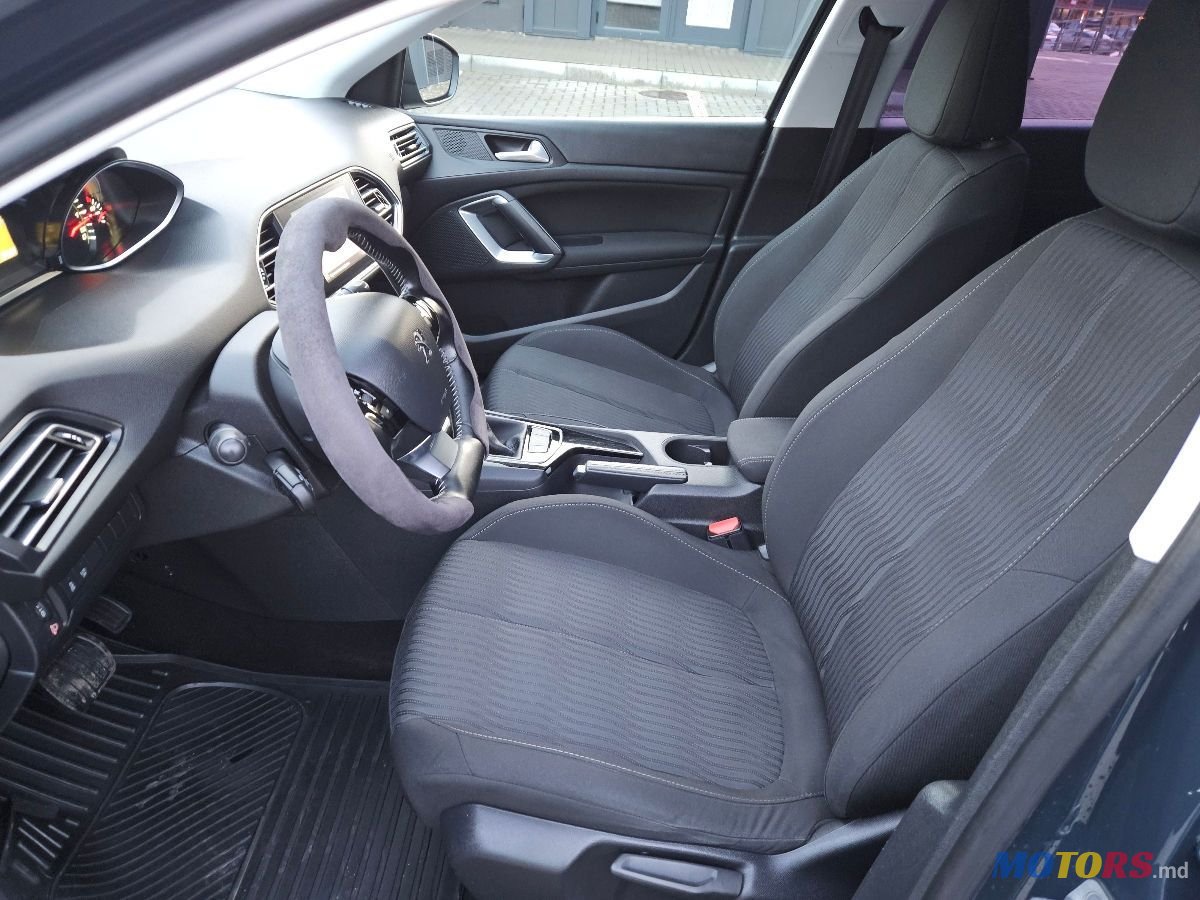 2017' Peugeot 308 photo #6