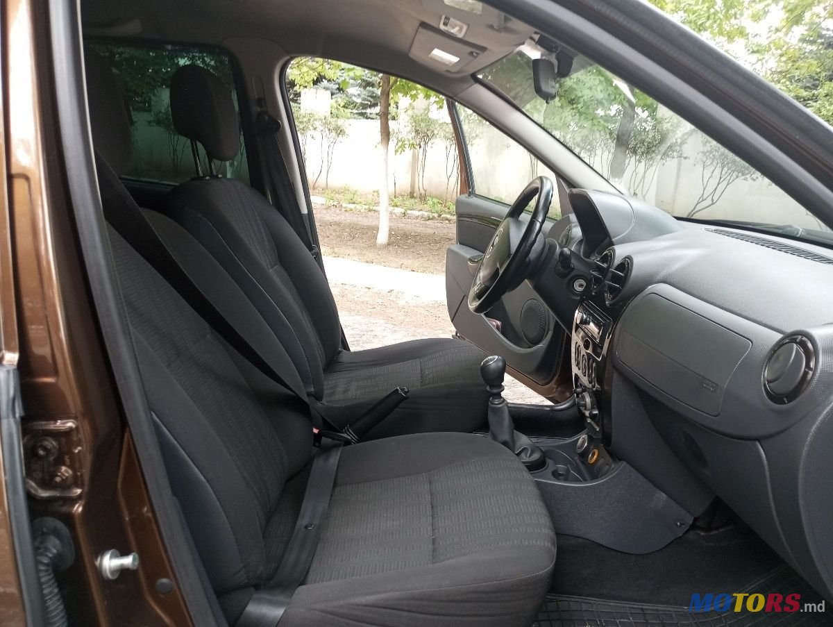 2012' Dacia Duster photo #6