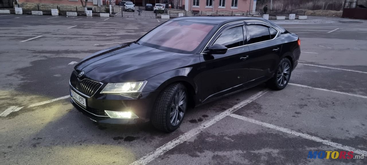 2016' Skoda Superb photo #2
