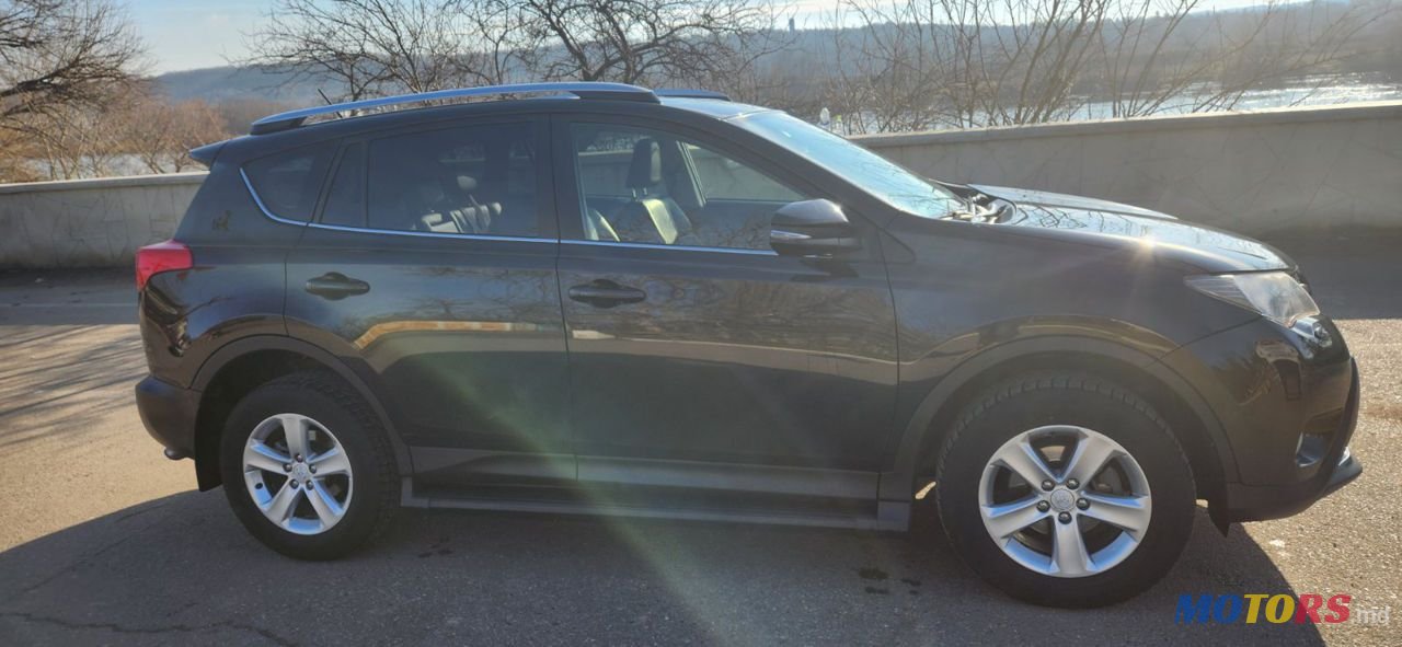 2014' Toyota RAV4 photo #4