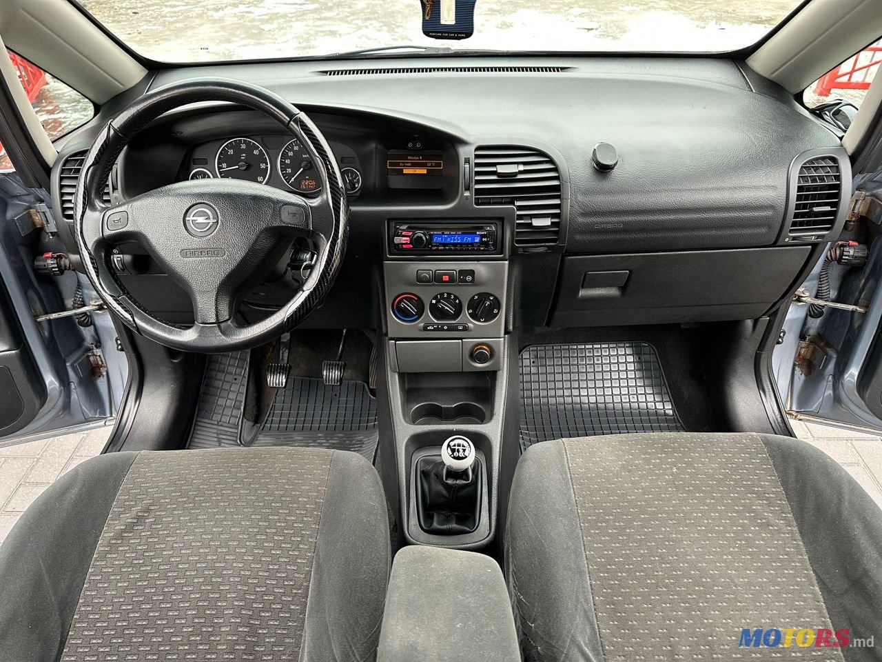 2005' Opel Zafira photo #6