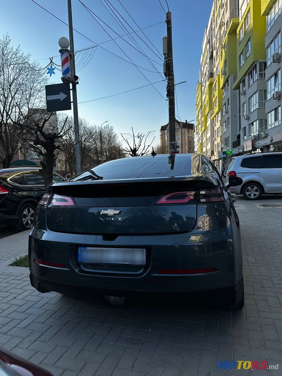2013' Chevrolet Volt photo #3