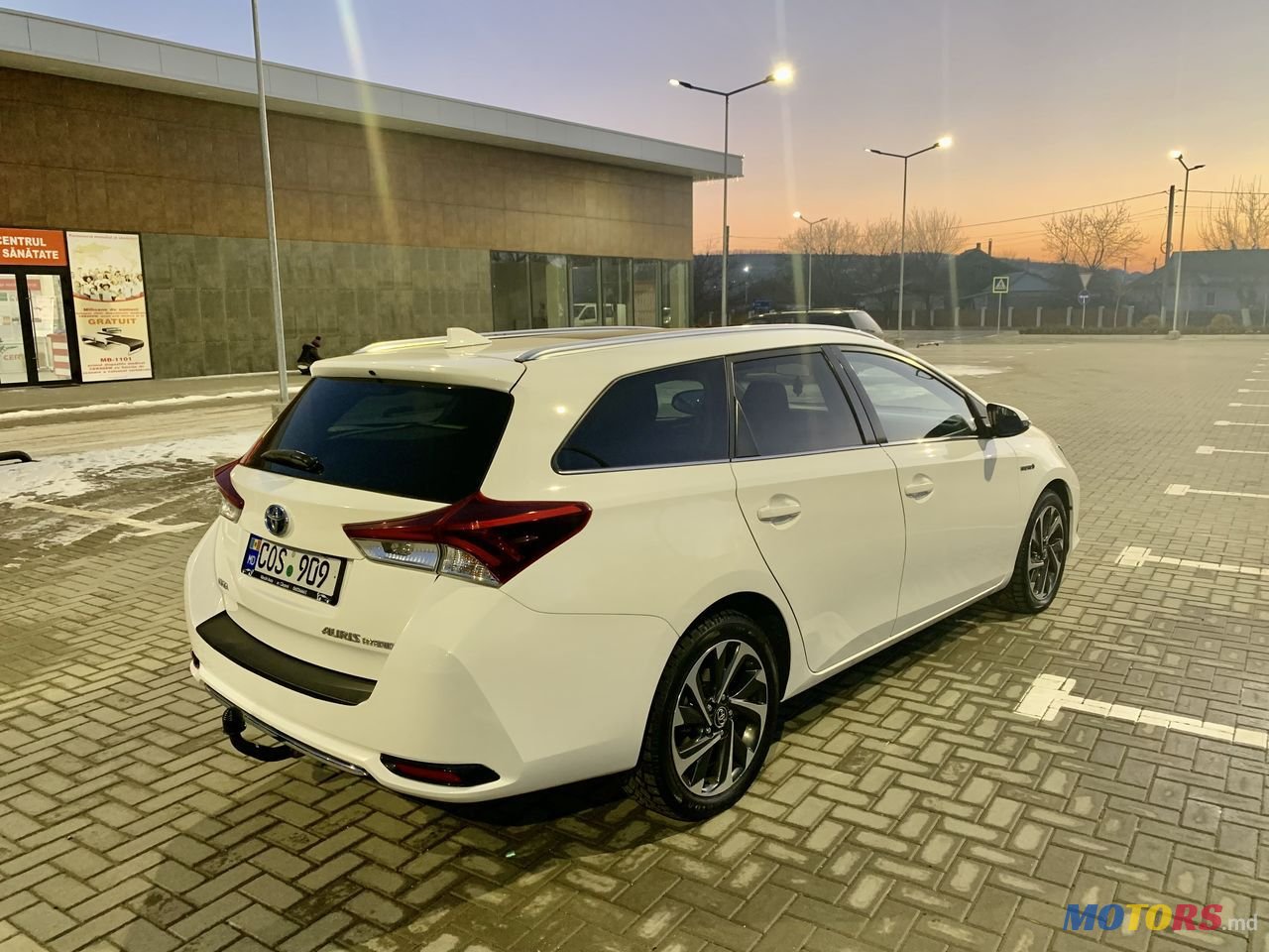 2015' Toyota Auris photo #5