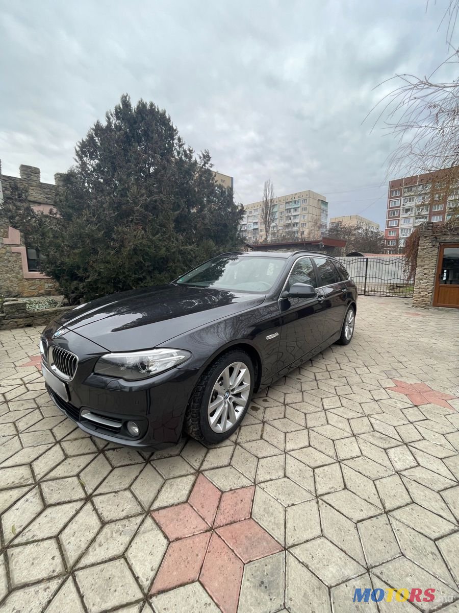 2017' BMW 5 Series photo #3