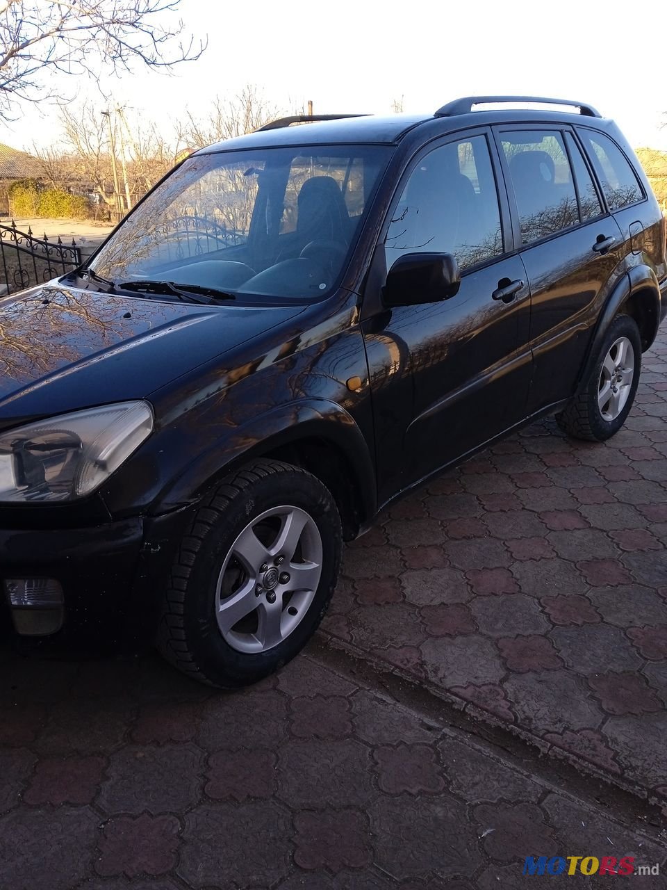 2002' Toyota RAV4 photo #1