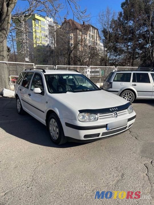 2000' Volkswagen Golf photo #1