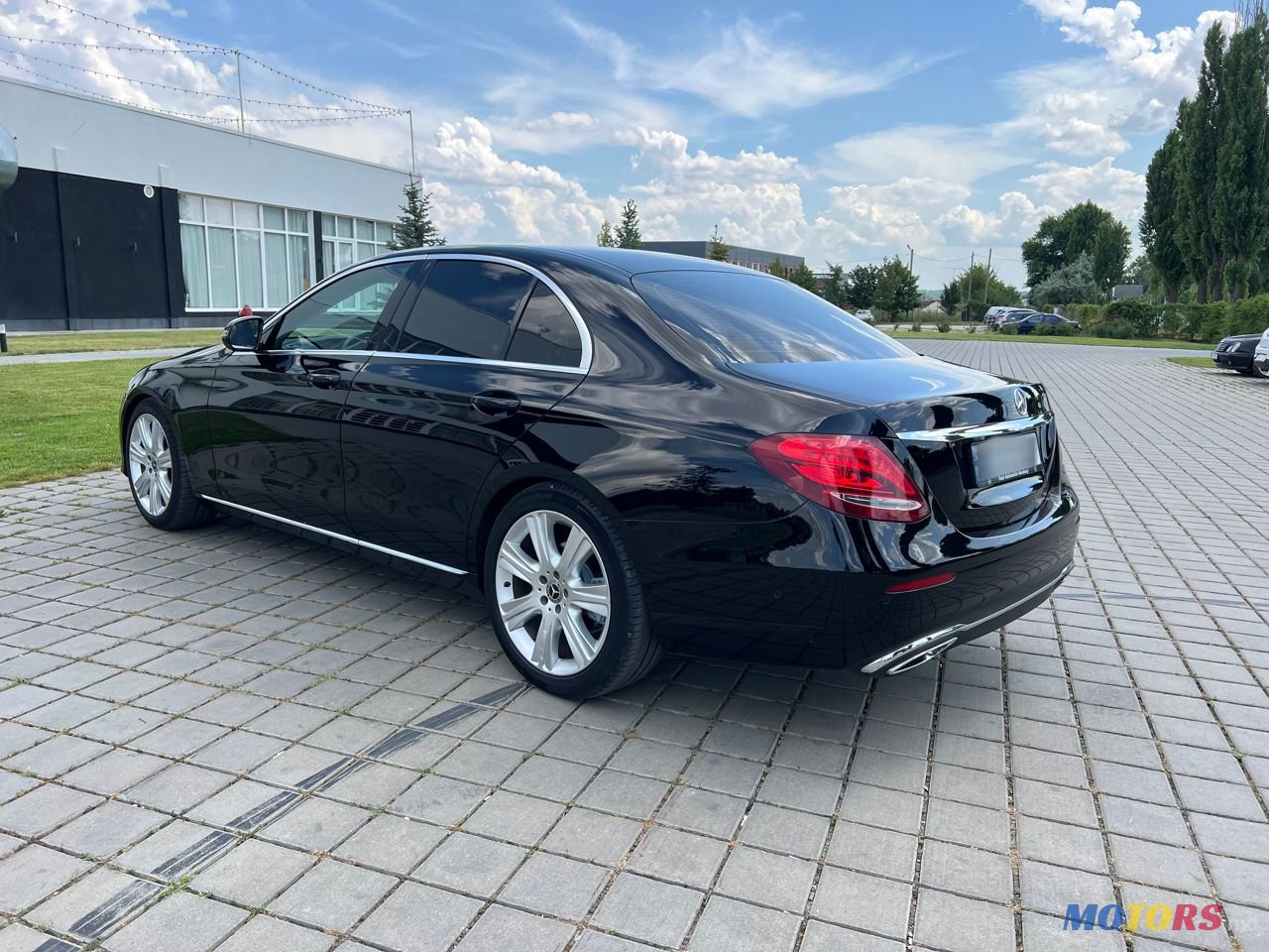 2017' Mercedes-Benz E-Class photo #5