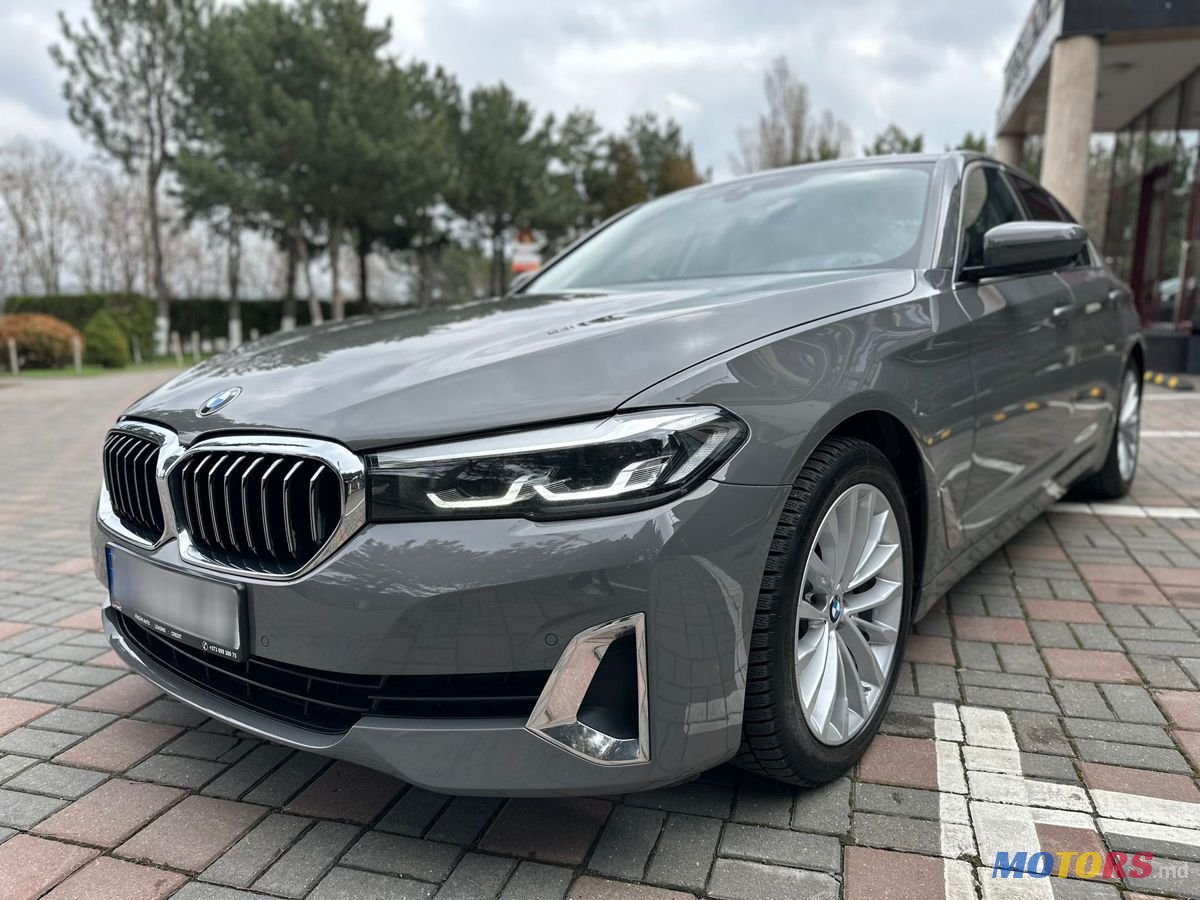 2021' BMW 5 Series photo #1