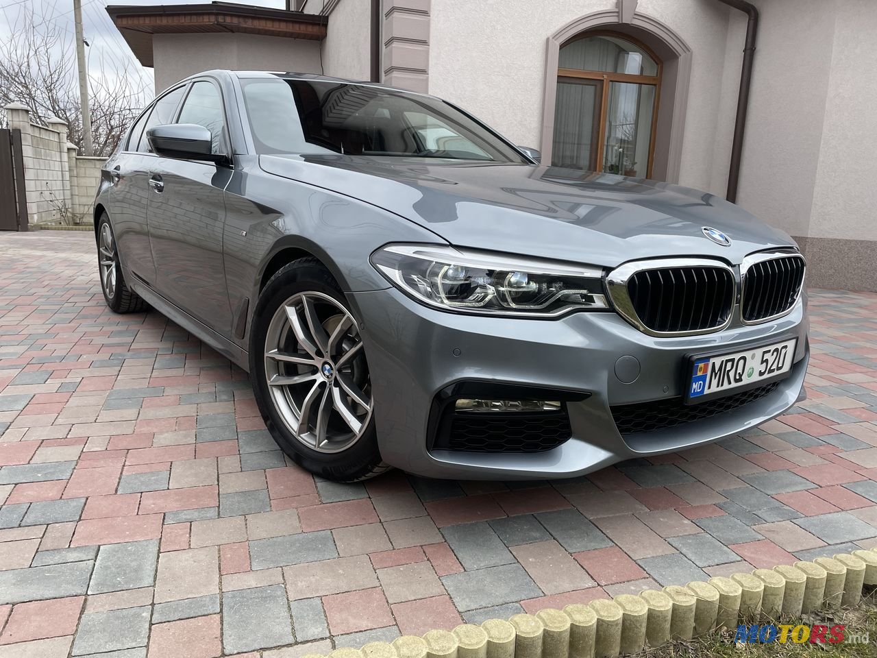 2017' BMW 5 Series photo #2