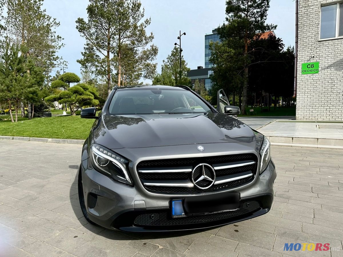 2015' Mercedes-Benz GLA photo #1