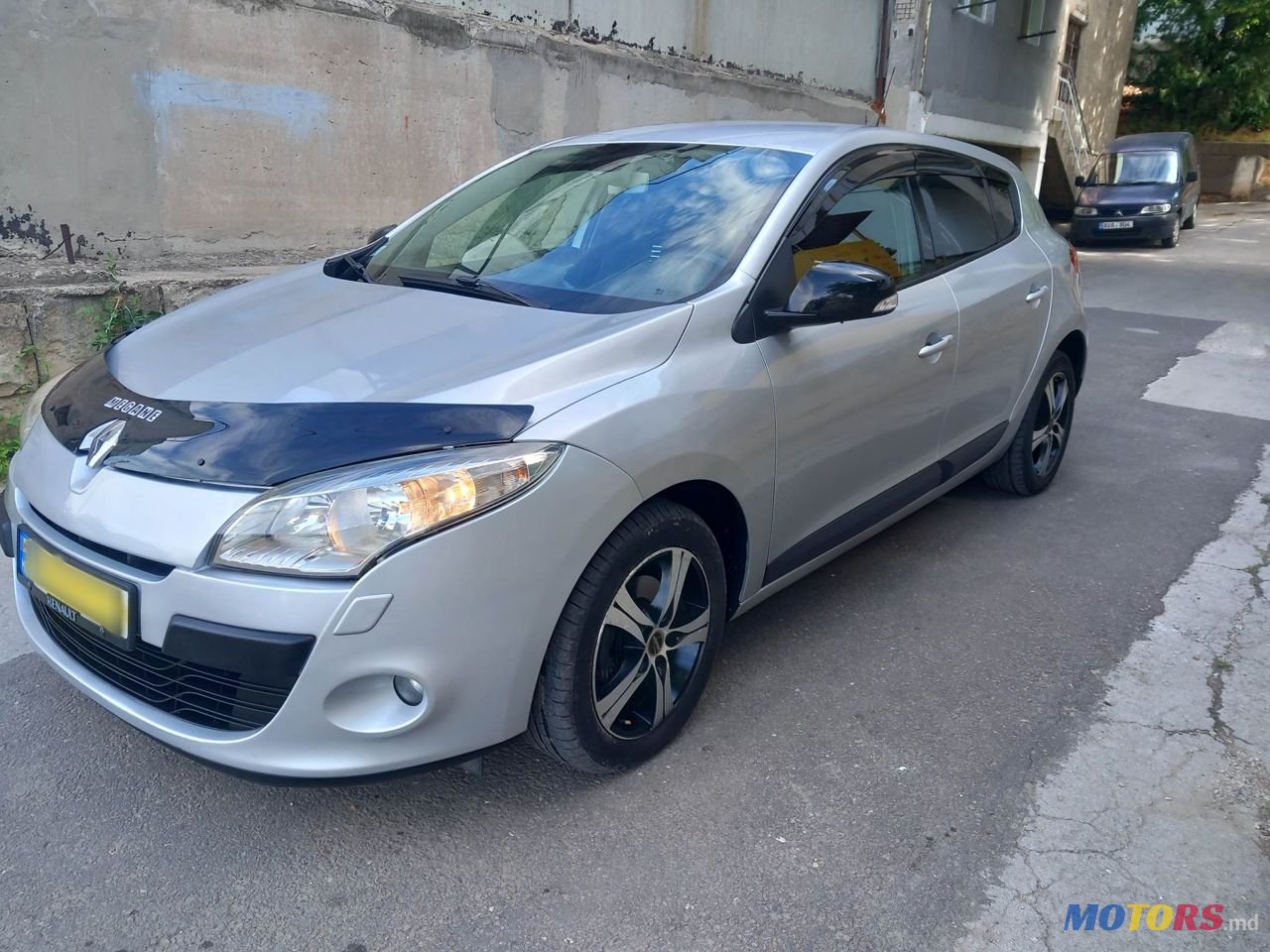 2012' Renault Megane photo #2