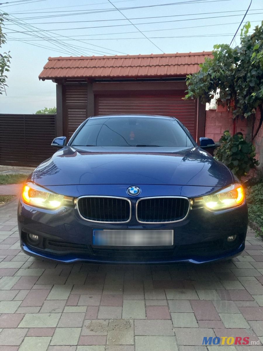 2016' BMW 3 Series photo #2