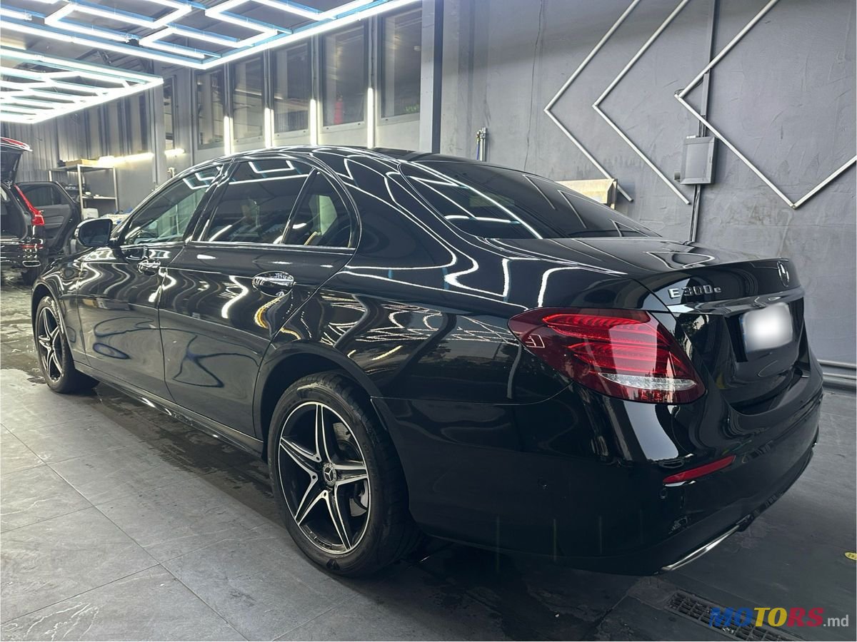 2019' Mercedes-Benz E-Class photo #6