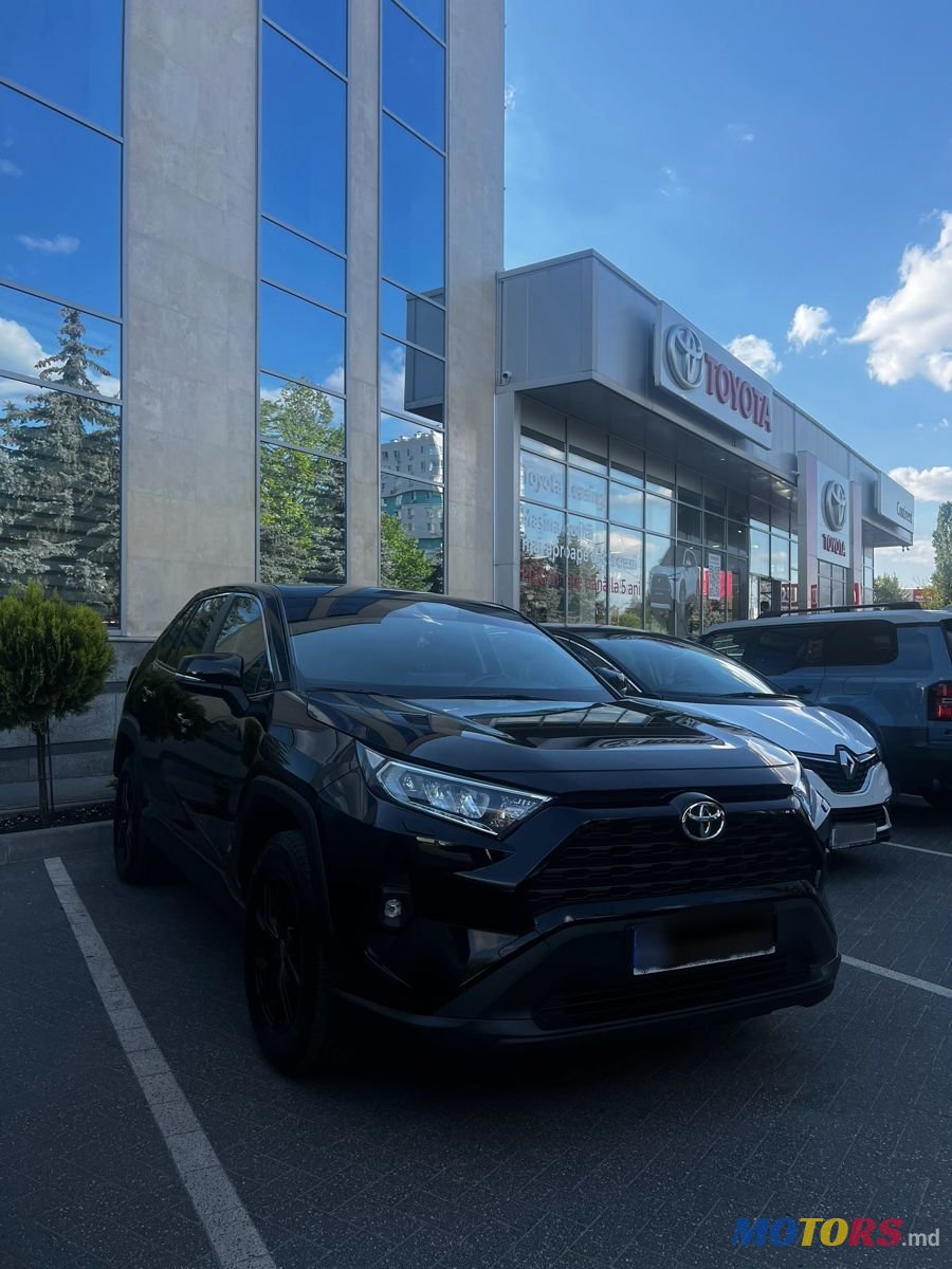 2022' Toyota RAV4 photo #3