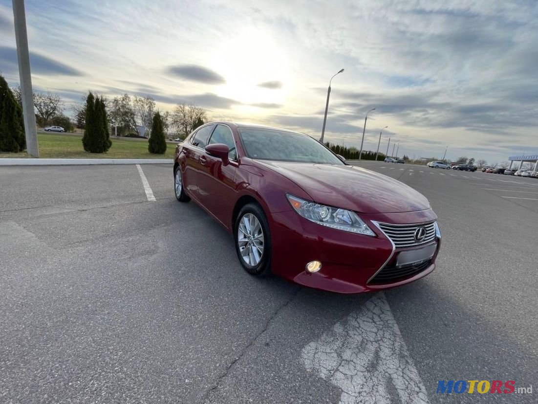 2013' Lexus Es Series photo #1