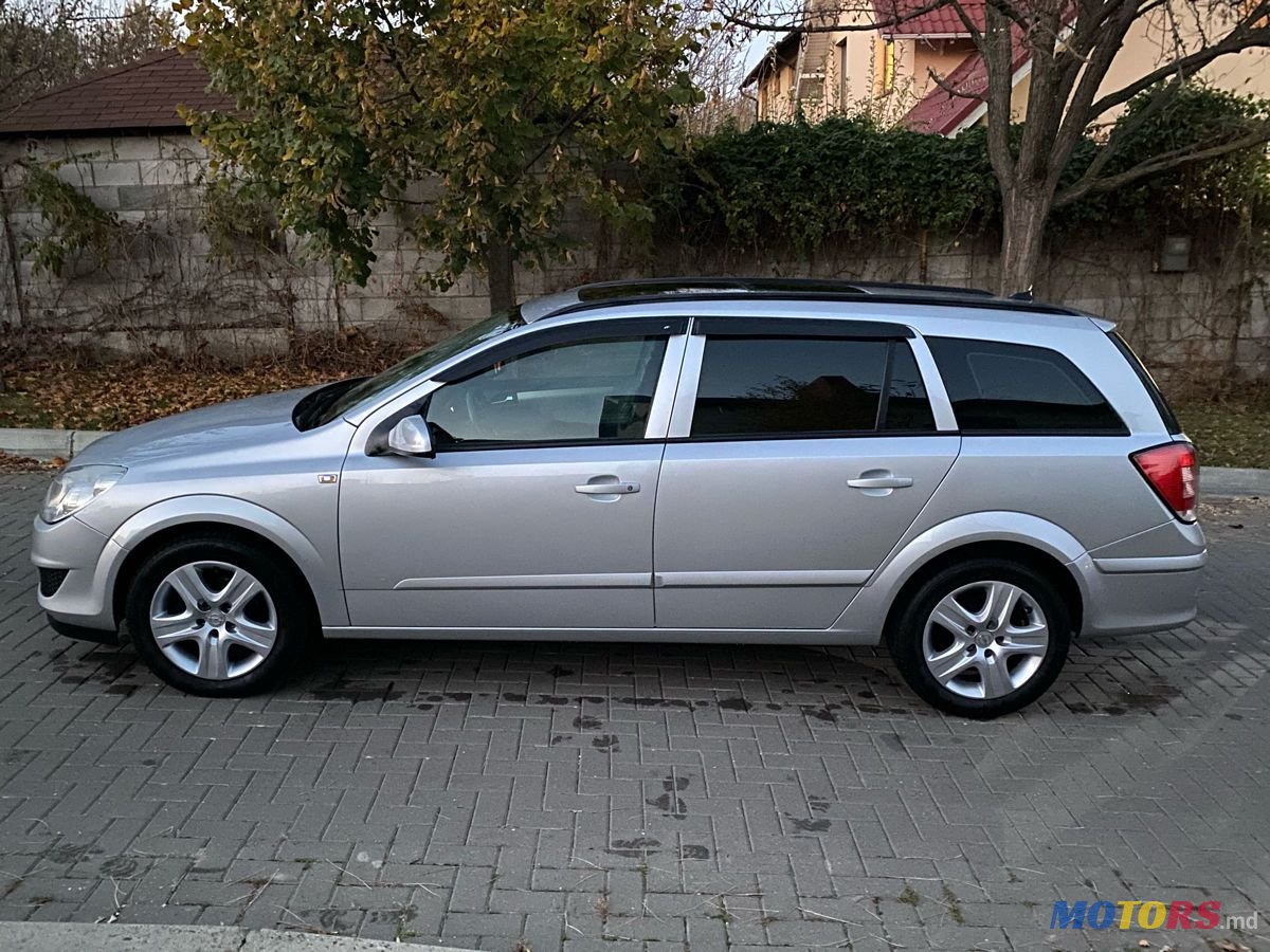 2009' Opel Astra photo #5