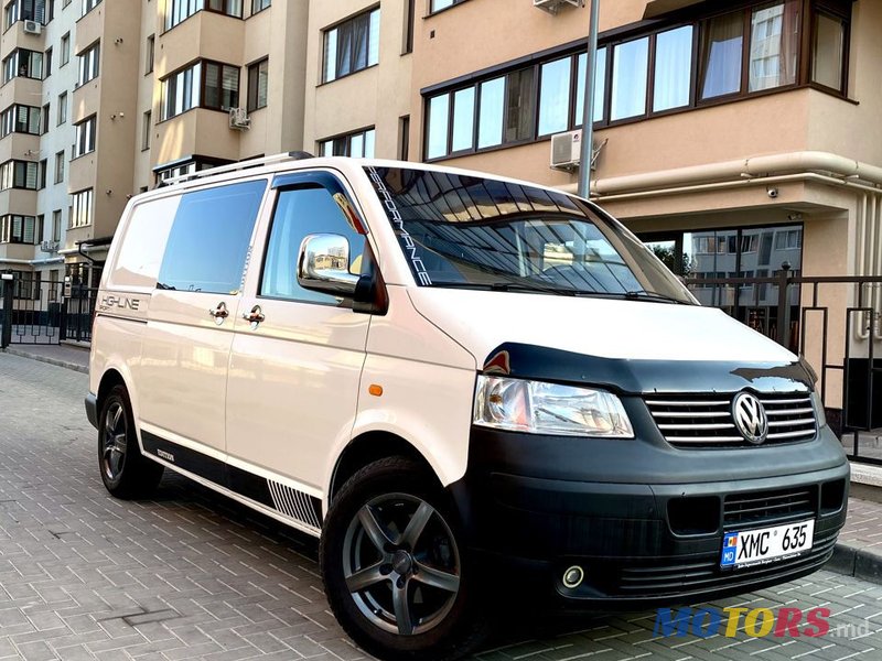 2005' Volkswagen Transporter photo #1