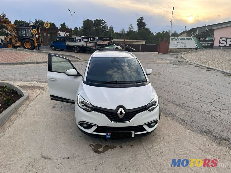 2017' Renault Grand Scenic photo #1