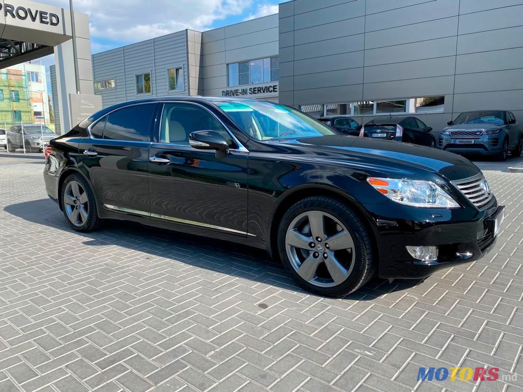 2010' Lexus Ls Series photo #4