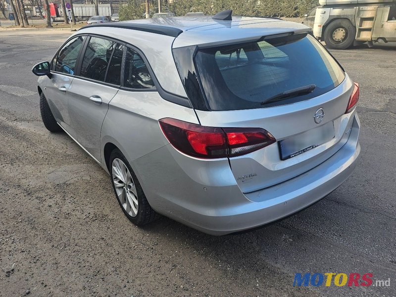 2016' Opel Astra photo #4