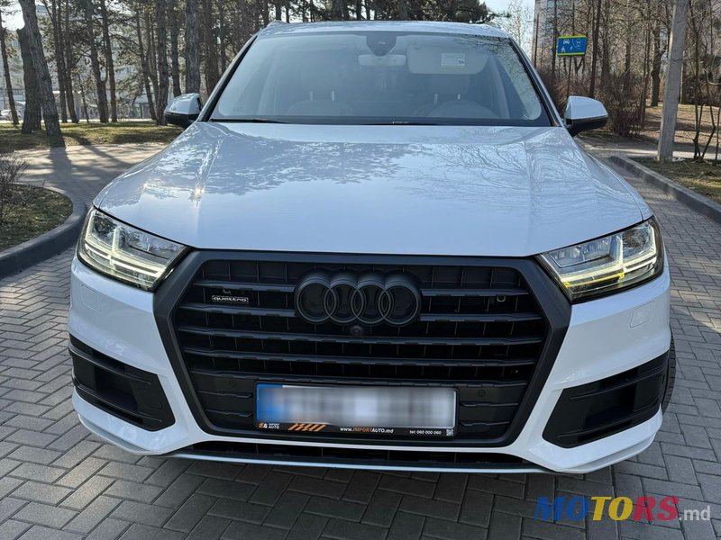 2018' Audi Q7 photo #5