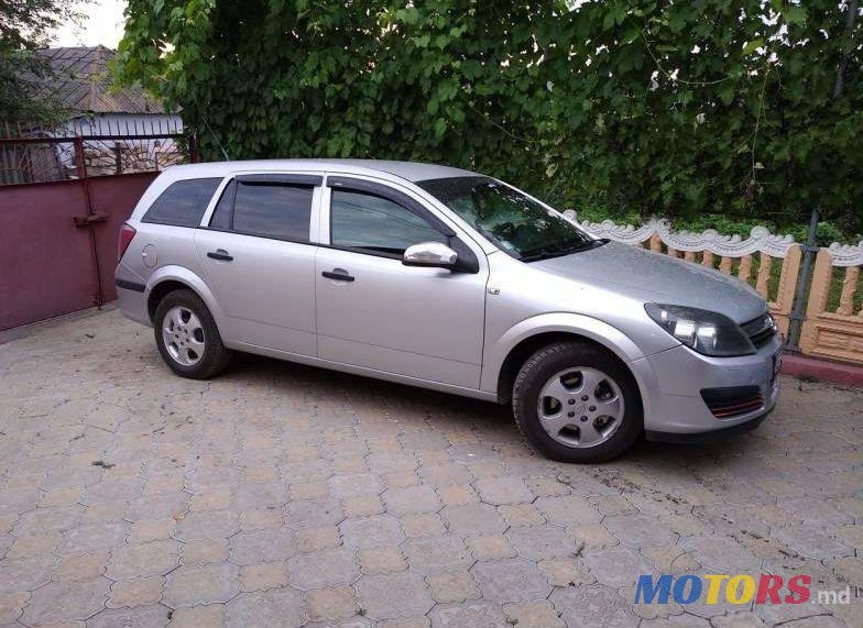 2006' Opel Astra photo #1