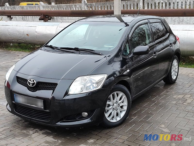 2009' Toyota Auris photo #1