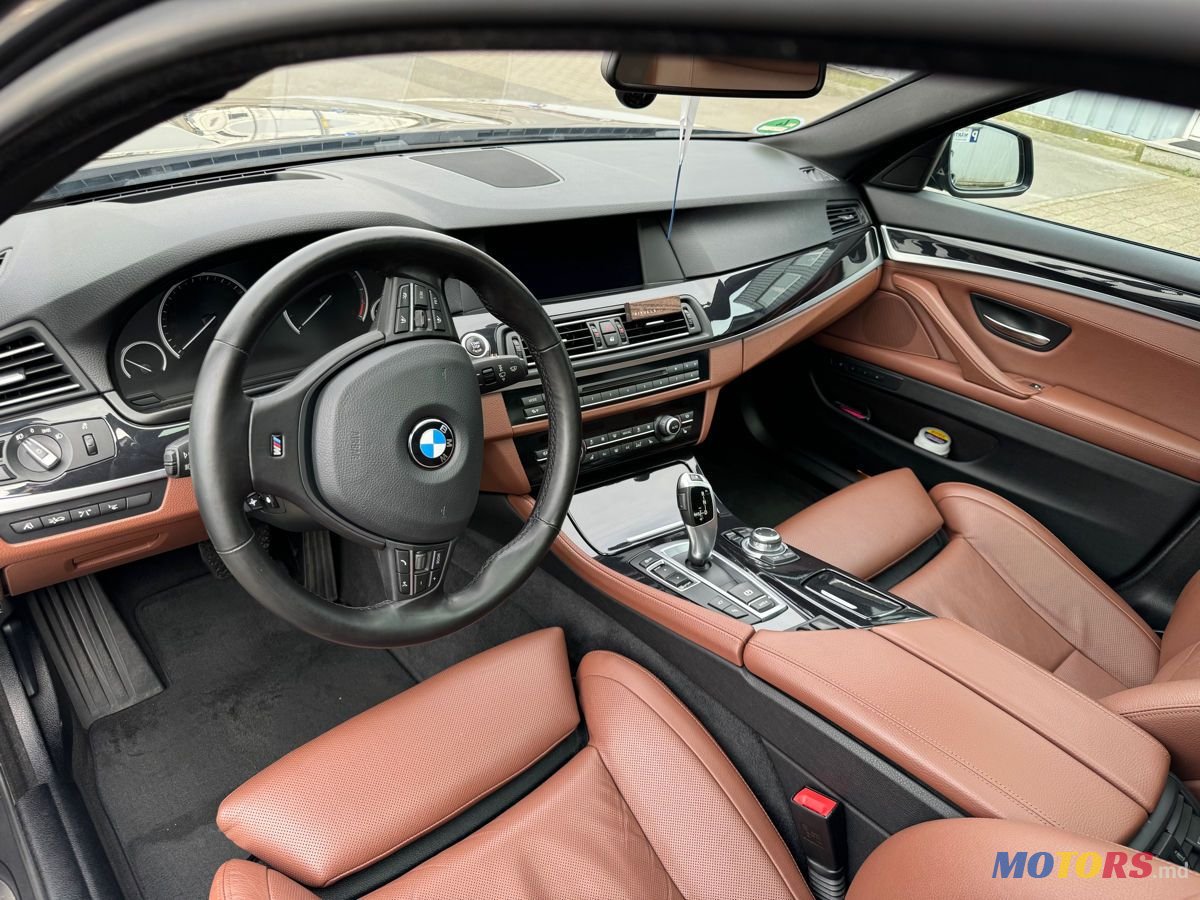 2012' BMW 5 Series photo #6