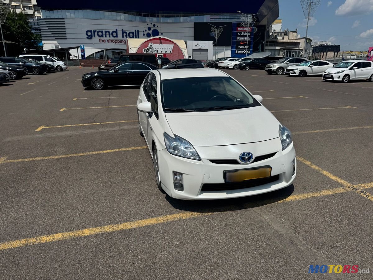 2009' Toyota Prius photo #3