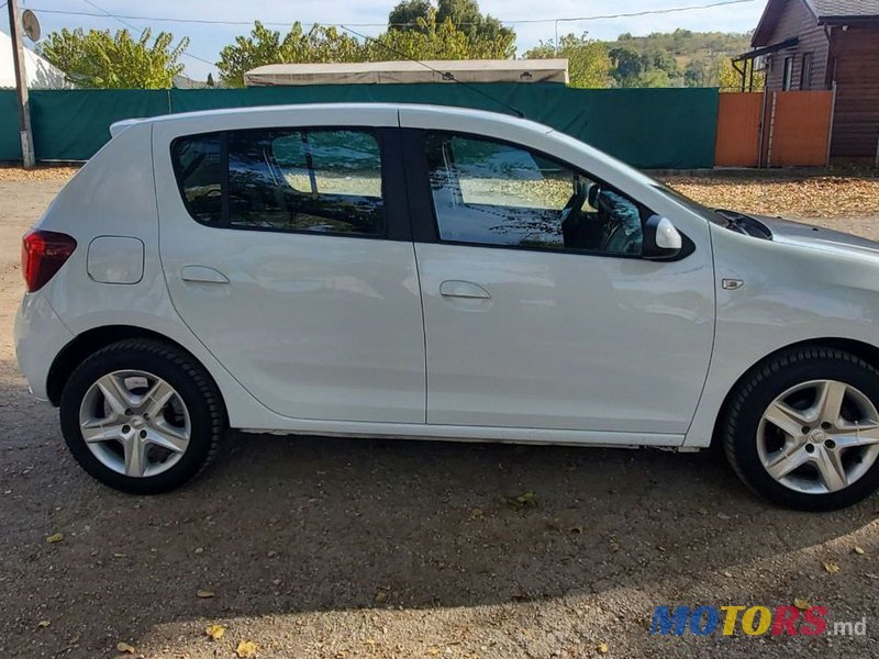 2017' Dacia Sandero photo #1