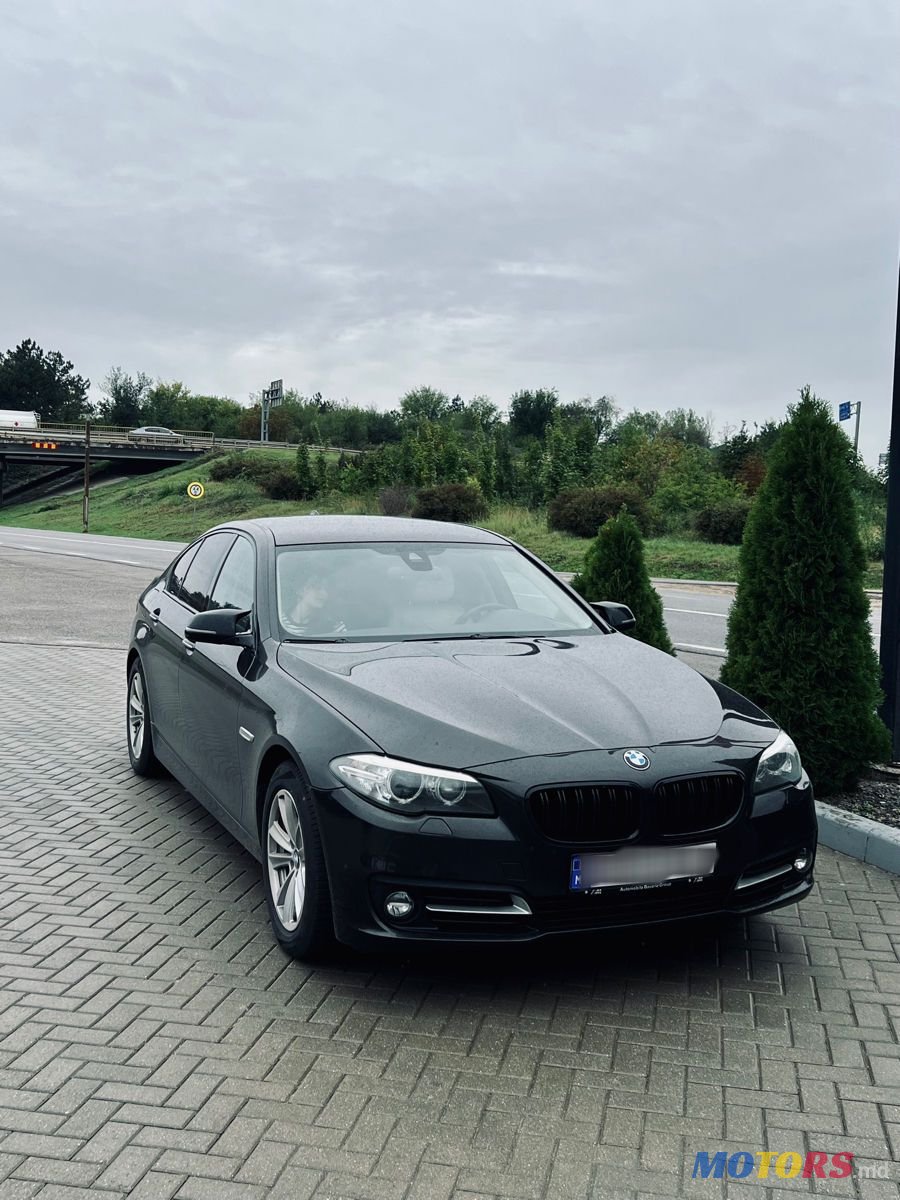 2016' BMW 5 Series photo #2
