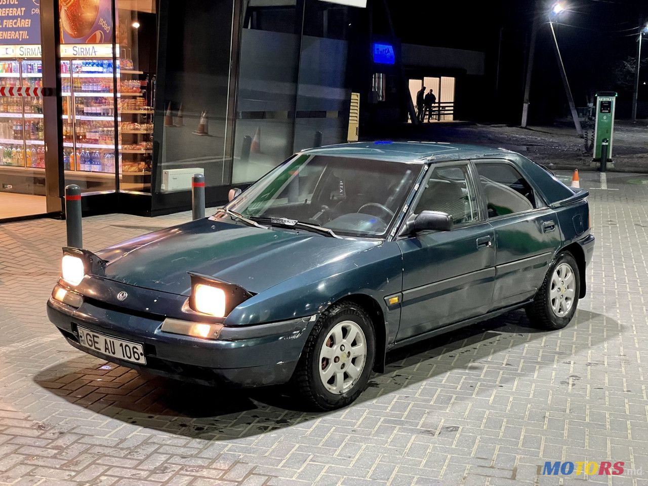 1994' Mazda 323 photo #3