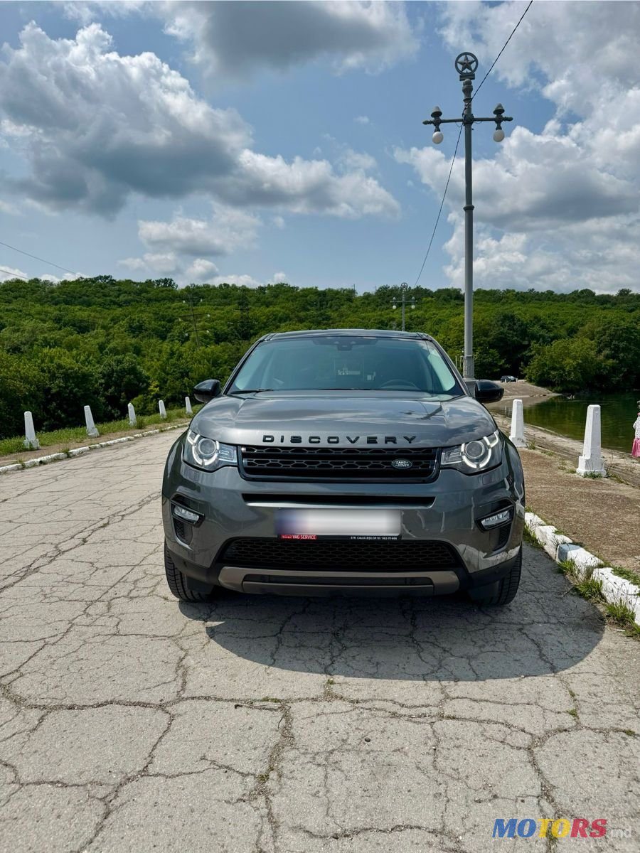 2018' Land Rover Discovery Sport photo #3