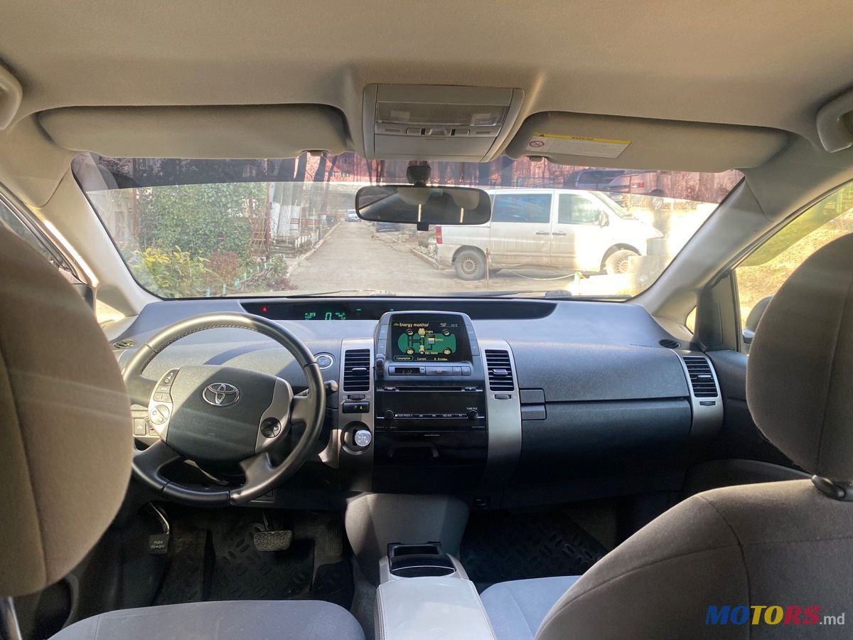 2009' Toyota Prius photo #6