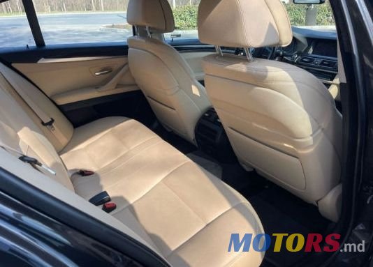 2016' BMW 5 Series photo #6