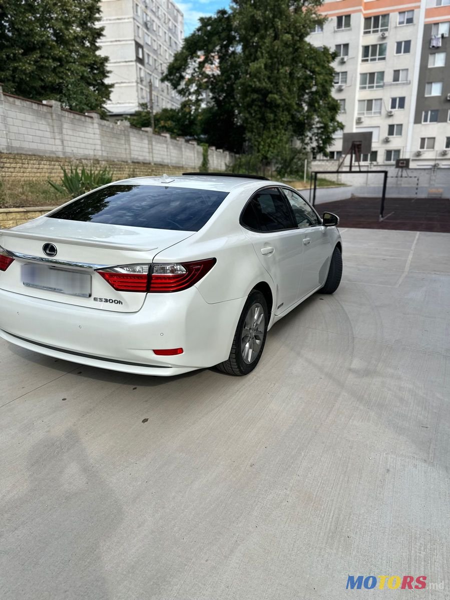2014' Lexus Es Series photo #3