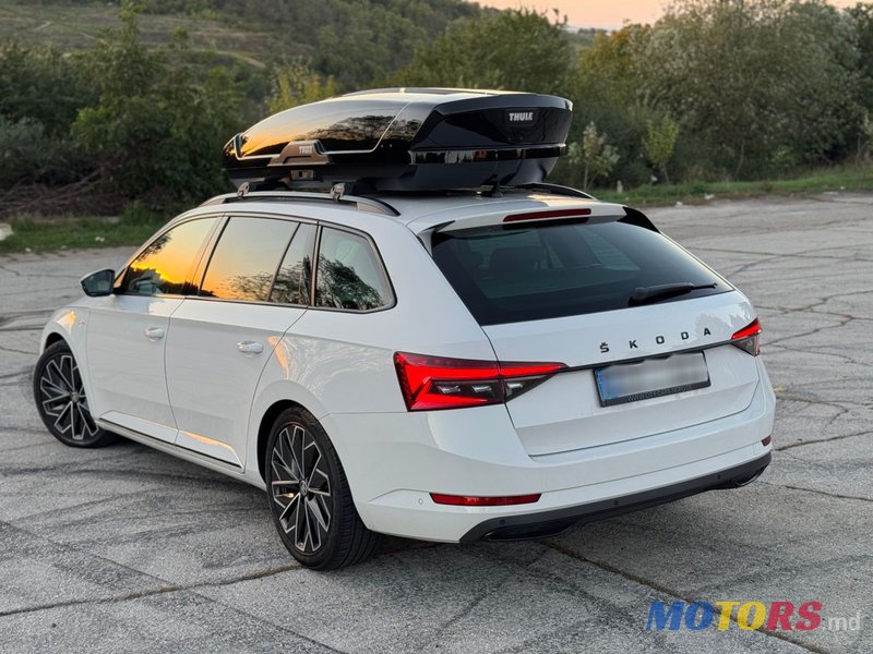 2019' Skoda Superb photo #4