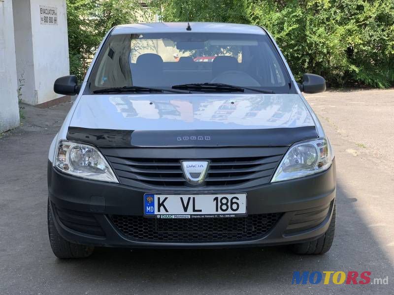 2012' Dacia Logan photo #2