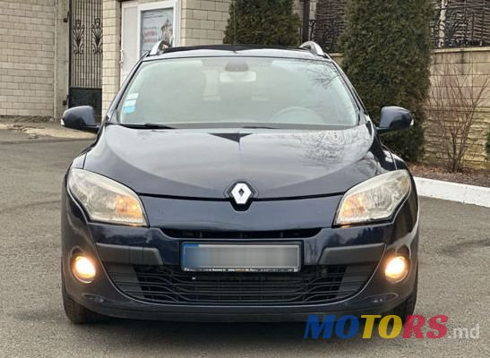 2010' Renault Megane photo #2
