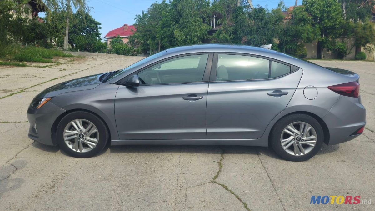 2018' Hyundai Elantra photo #4