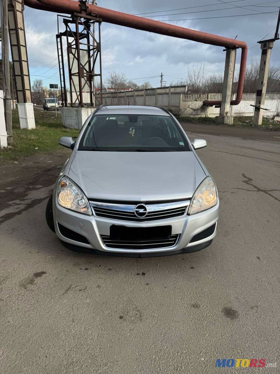 2008' Opel Astra photo #4